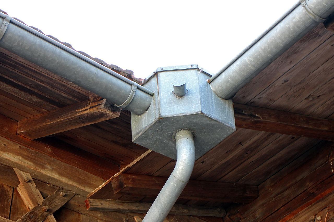Accès Difficile LC, chantier de couvreur zingueur à Andilly